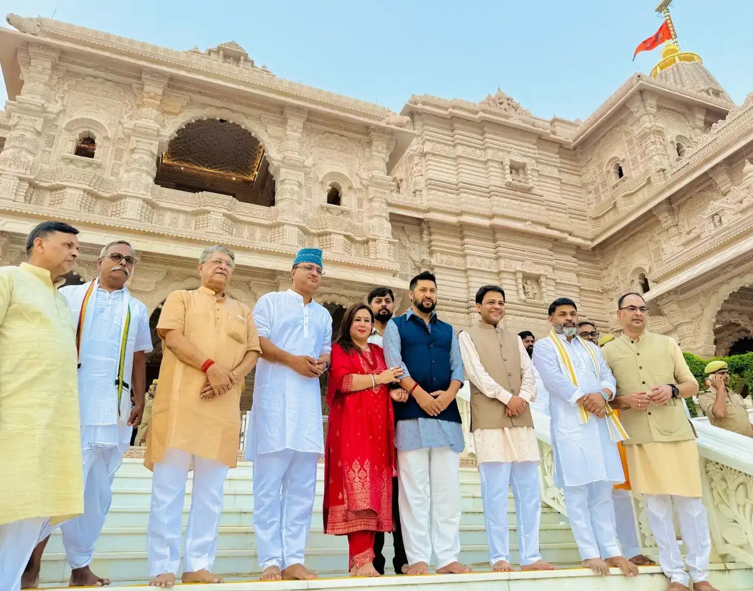 Ayodhya: नेपाल के पूर्व उपप्रधानमंत्री रबी लामिछाने ने रामलला के दर्शन कर लिया आशीर्वाद