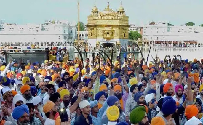 Chandigarh: अमृतसर में बरसी कार्यक्रम के दौरान दरबार साहिब परिसर में दिखाई दिए भिंडरावाला के पोस्टर, लगे नारे