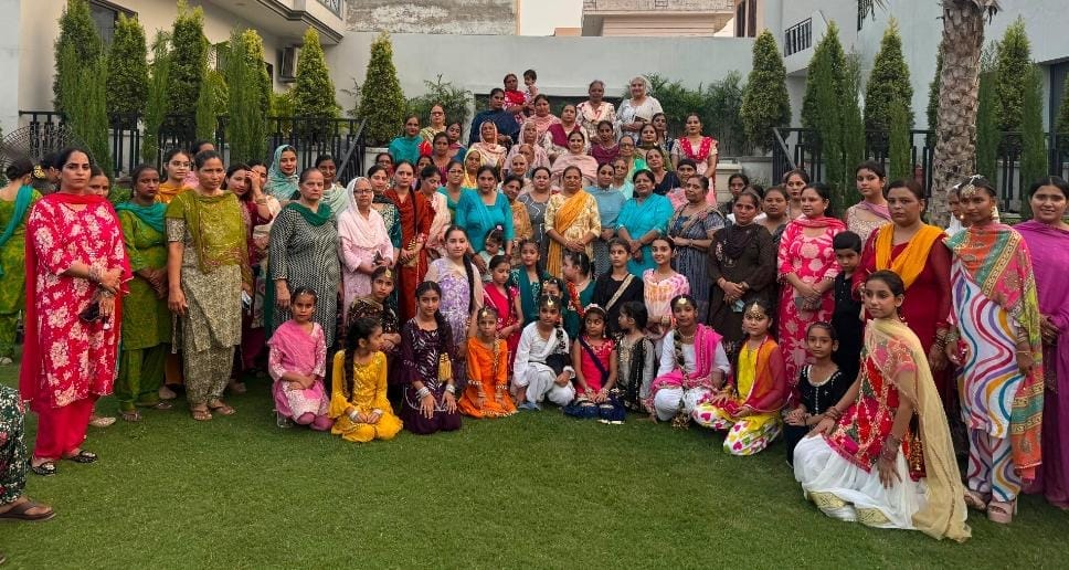 Jagraon: तियां के रंग में रंगा वॉर्ड नंबर 1, मायके लौटीं बेटियों ने गिद्दे और लोकगीतों से सजाई सांस्कृतिक महफिल