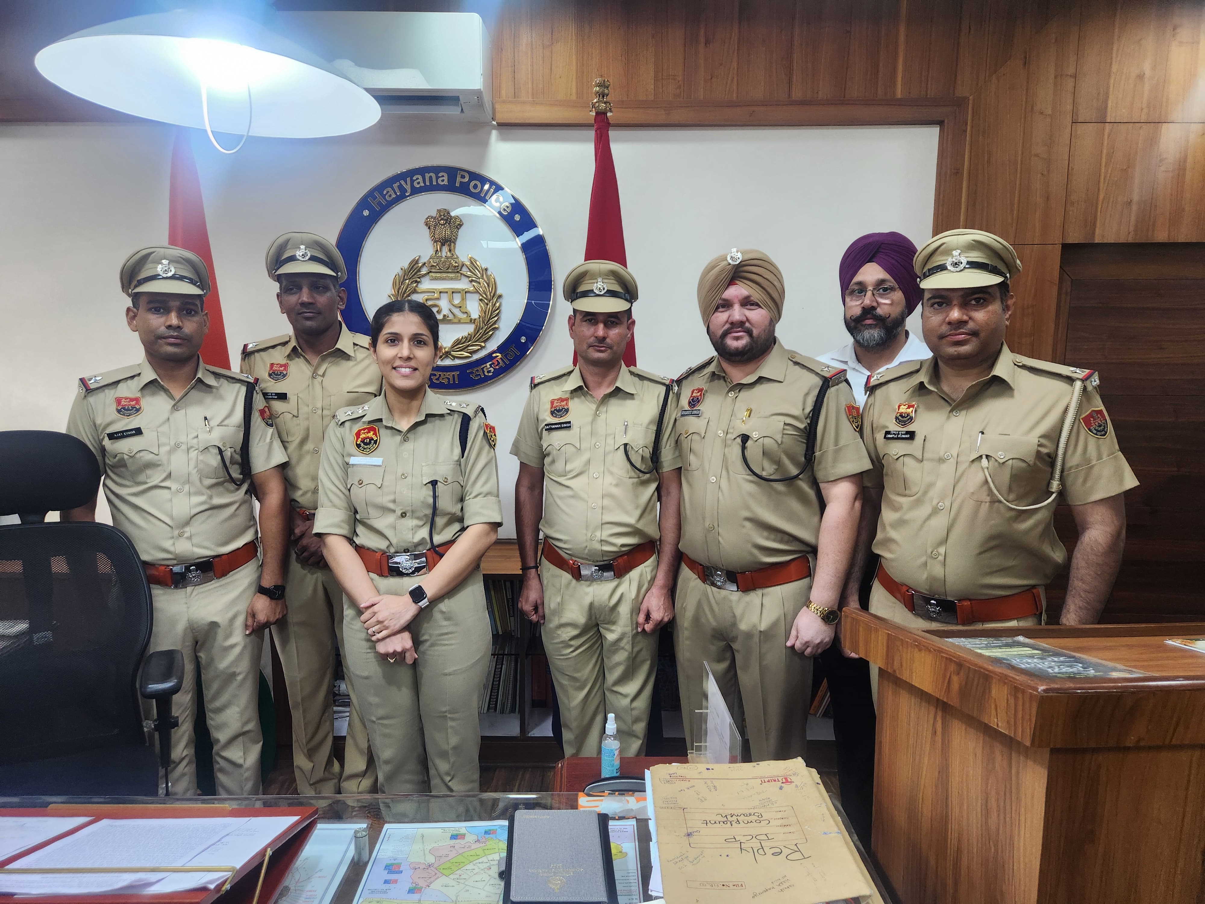 Panchkula: पंचकूला पुलिस के 30 हवलदार बने एएसआई, कमिश्नर पंकज नैन ने स्टार लगाकर दी शुभकामनाएं