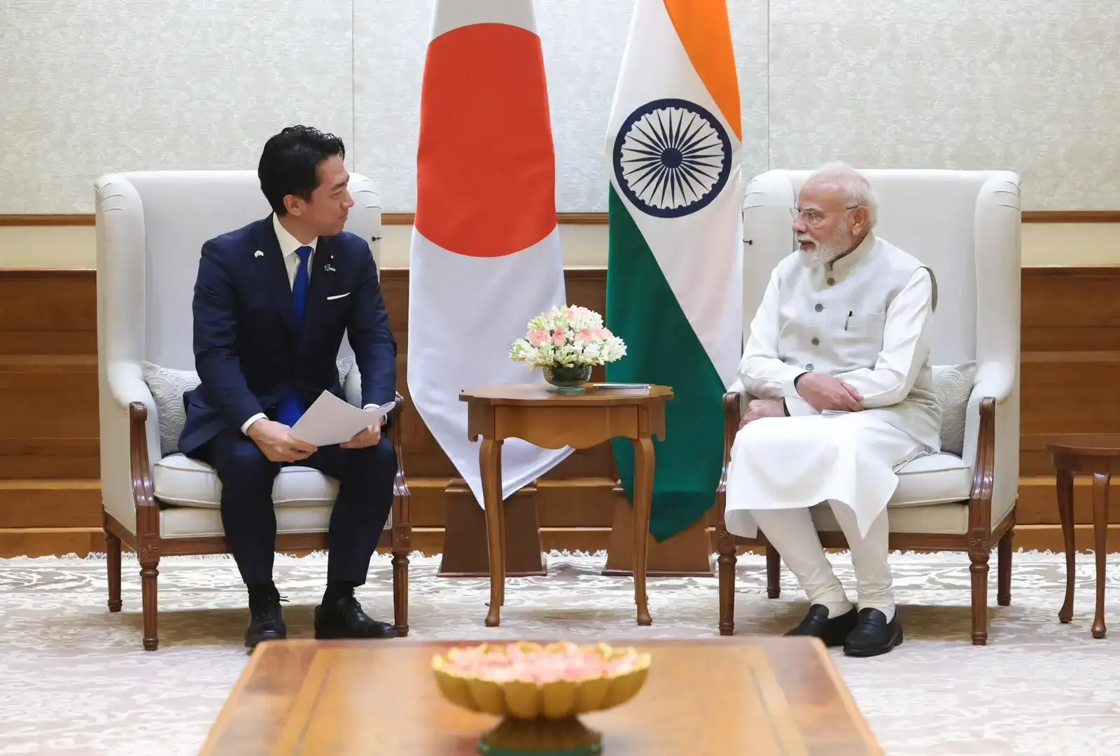 New Delhi: पीएम मोदी से मिले जापानी रक्षा मंत्री शिंजिरो कोइजुमी, भारत-जापान रक्षा सहयोग मजबूत करने पर बनी सहमति