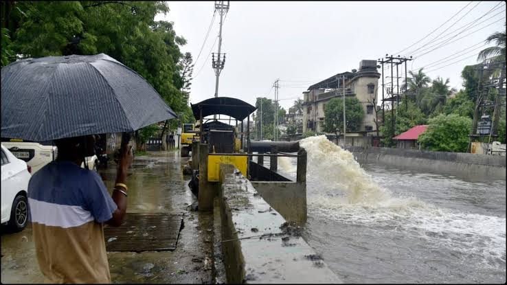 Guwahati: असम में बाढ़ का पानी उतरा, फिर भी 14,799 लोग प्रभावित; 92 गांवों में राहत और पुनर्वास का काम जारी