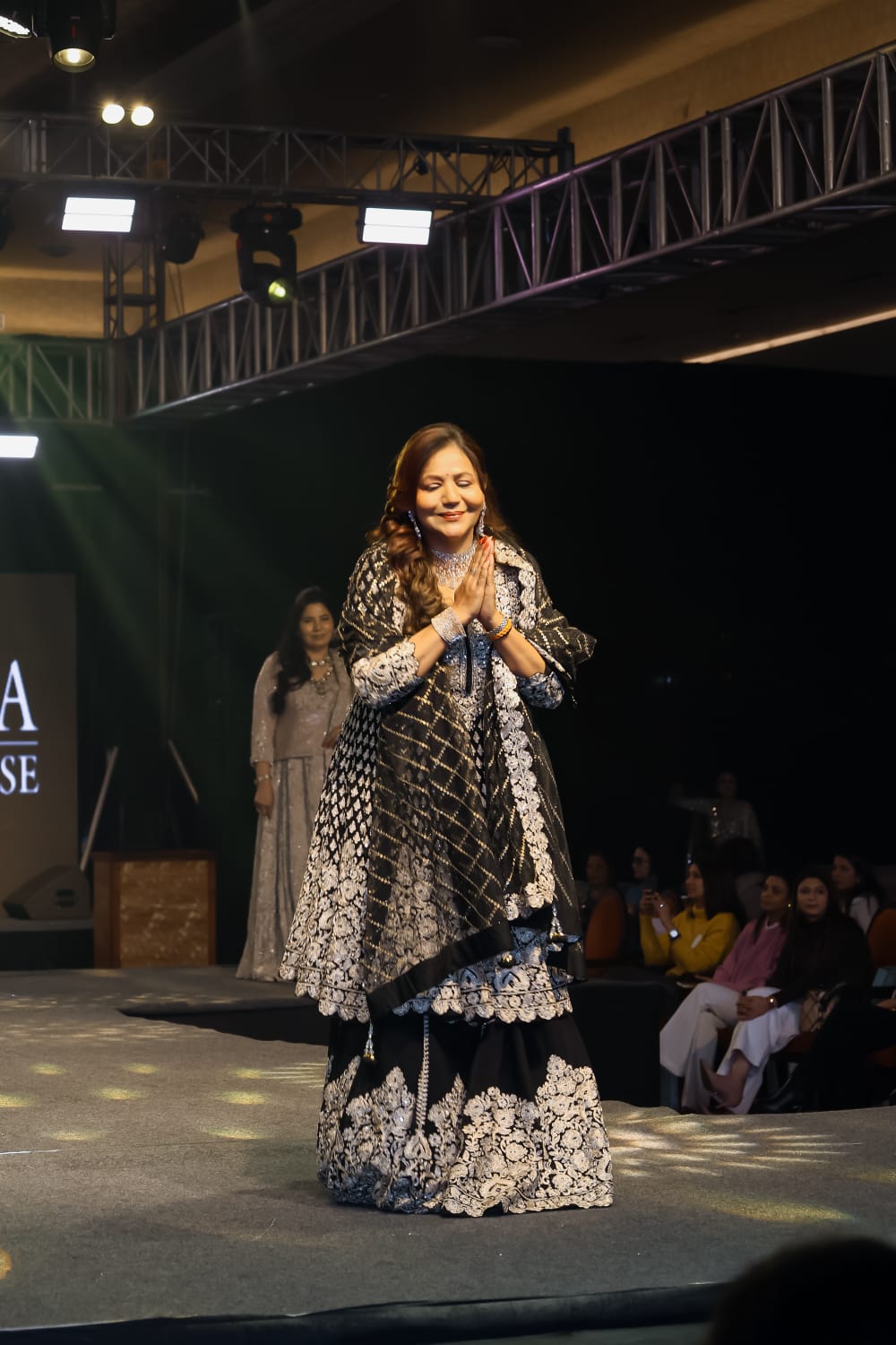 FICCI FLO लुधियाना ने प्रस्तुत किया भव्य फैशन शो ‘रियासत – द रॉयल कंटिन्यूअम’