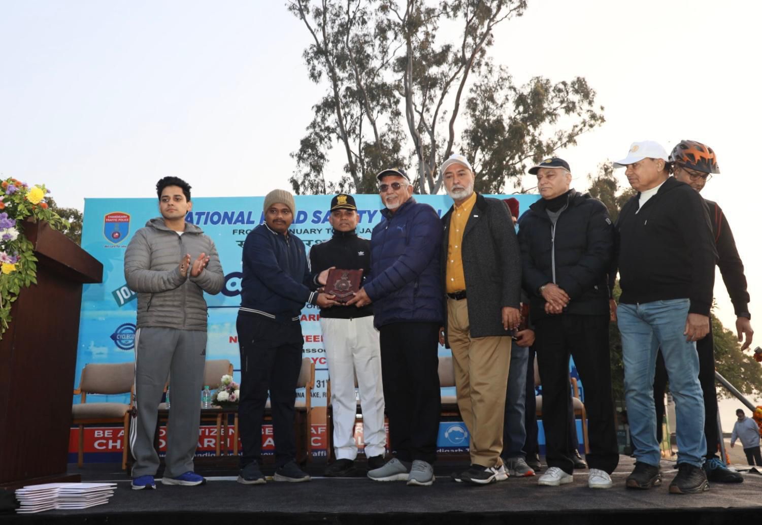 राष्ट्रीय सड़क सुरक्षा माह–2026 का समापन: चंडीगढ़ ट्रैफिक पुलिस ने ‘साइक्लोथॉन’ का आयोजन, 950 से अधिक साइकिल सवार हुए शामिल