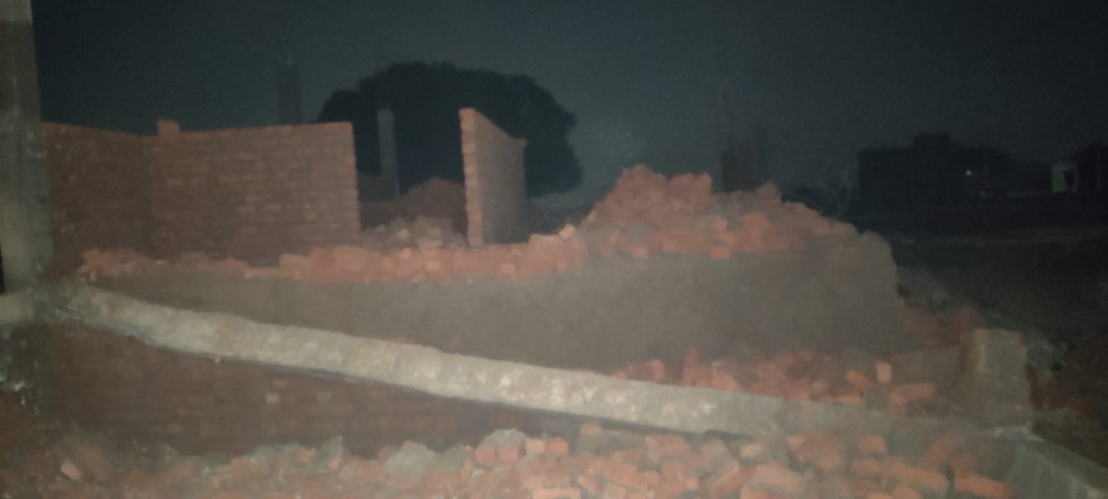 अणधिकृत कॉलोनियों पर कार्रवाई, चला पीला पंजा