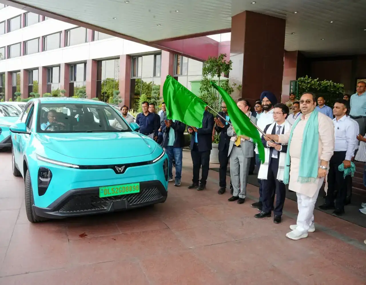New Delhi: एनसीआर में इलेक्ट्रिक मोबिलिटी को बढ़ावा, ग्रीन एसएम की नई टैक्सी सेवा शुरू