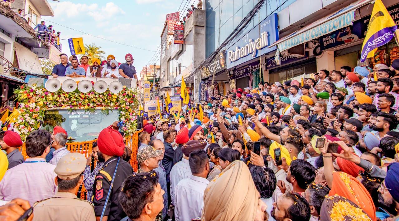 Mohali: मुख्यमंत्री भगवंत सिंह मान ने बड़ी मेहनत से पंजाब को काले दौर से बाहर निकाला; अब हमें अच्छे कामों को रुकने नहीं देना चाहिए: अरविंद केजरीवाल
