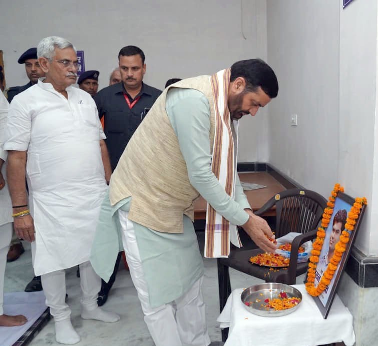 Chandigarh: हरियाणा सरकार रोहतक आगजनी से पीड़ित परिवारों और व्यापारियों के साथ मजबूती से खड़ी: मुख्यमंत्री श्री नायब सिंह सैनी
