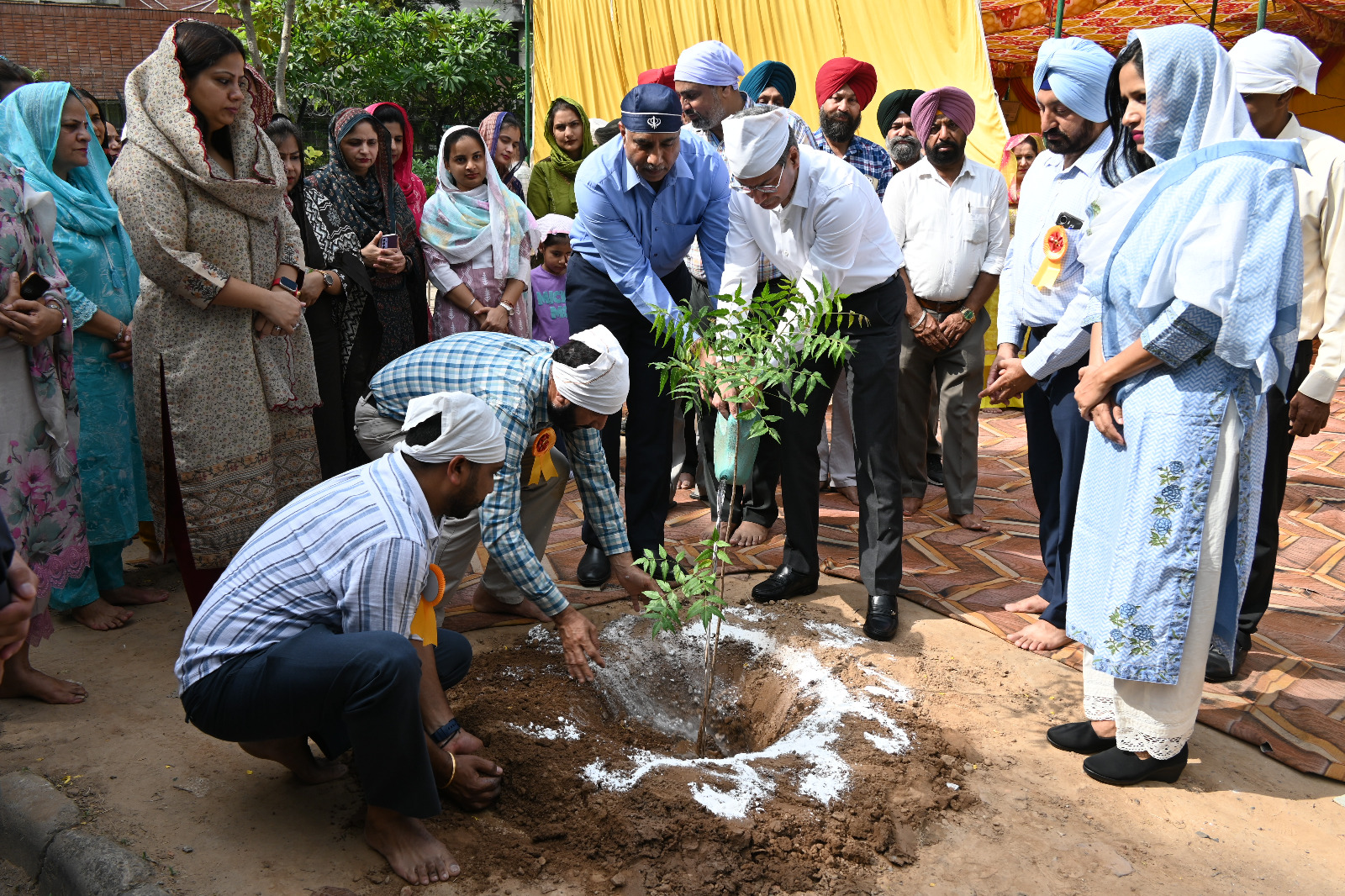 Chandigarh: पंजाब पुलिस द्वारा श्री गुरु अर्जन देव जी के शहीदी दिवस को समर्पित ‘छबील’ लगाई गई