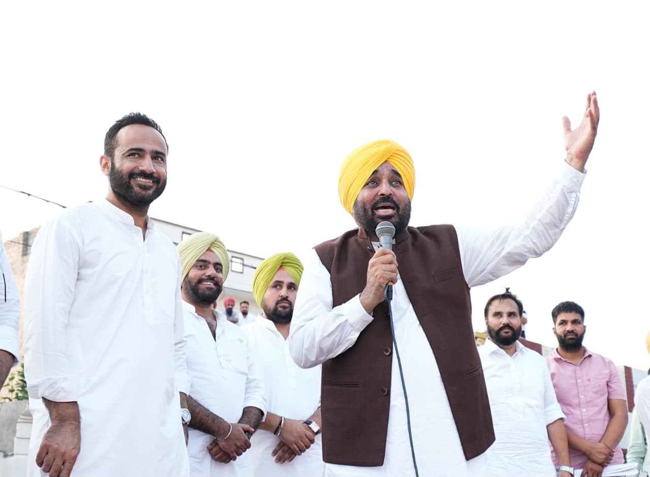 Barnala: बरनाला से विपक्ष पर बरसे भगवंत मान, बोले- पंजाब की तरक्की नहीं पचा पा रहीं कांग्रेस, भाजपा और अकाली दल