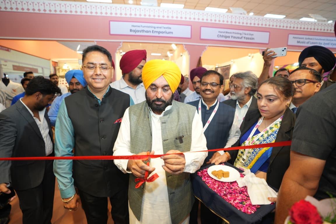 New Delhi: भारत टेक्स-2026 में पंजाब का निवेश पिच, सीएम मान बोले— टेक्सटाइल उद्योग के लिए सबसे बेहतर गंतव्य है राज्य