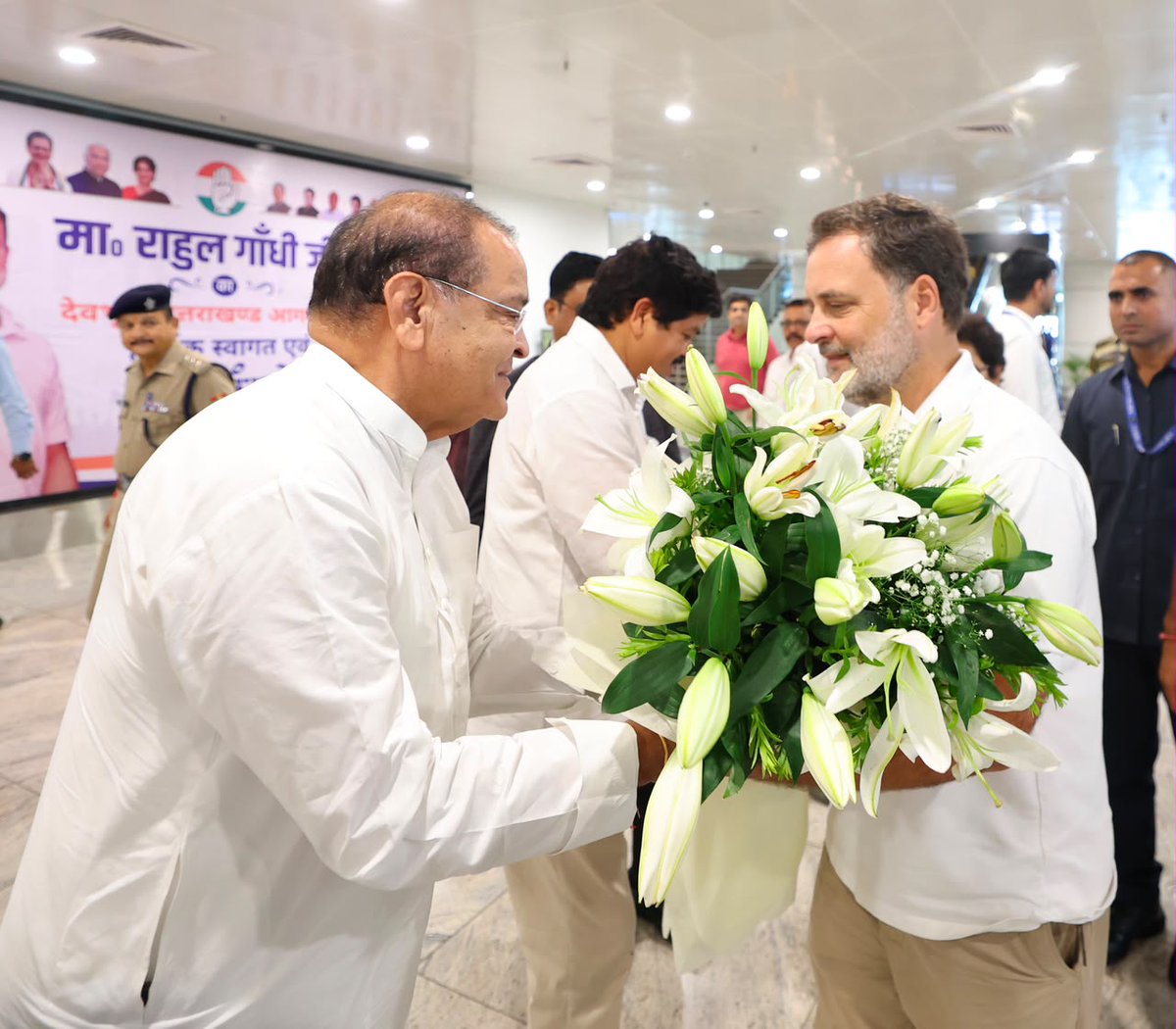 Dehradun: देहरादून पहुंचे राहुल गांधी, 'छात्रों की गूंज' कार्यक्रम में युवाओं से करेंगे संवाद