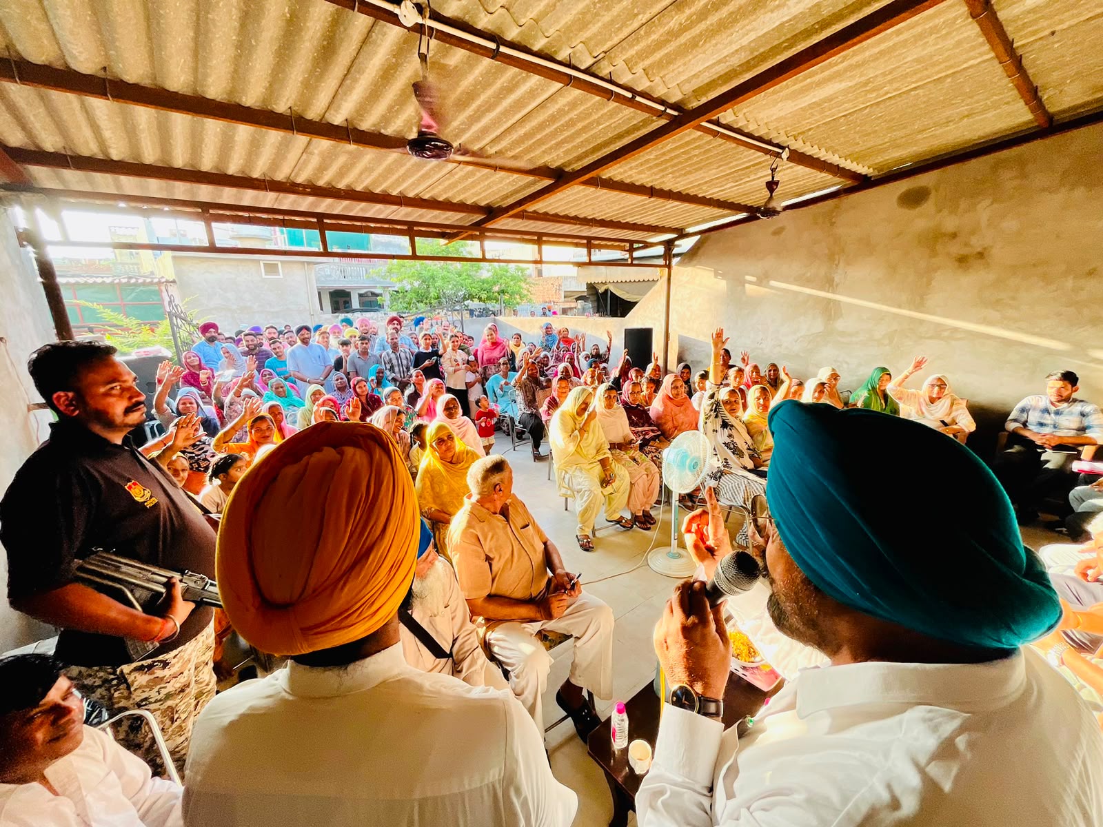 Dera Bassi: 440 परिवारों को मिला घरों का मालिकाना हक, विकास की रफ्तार बढ़ाने का भरोसा; विधायक कुलजीत रंधावा ने चार गांवों में सुनी जनसमस्याएं