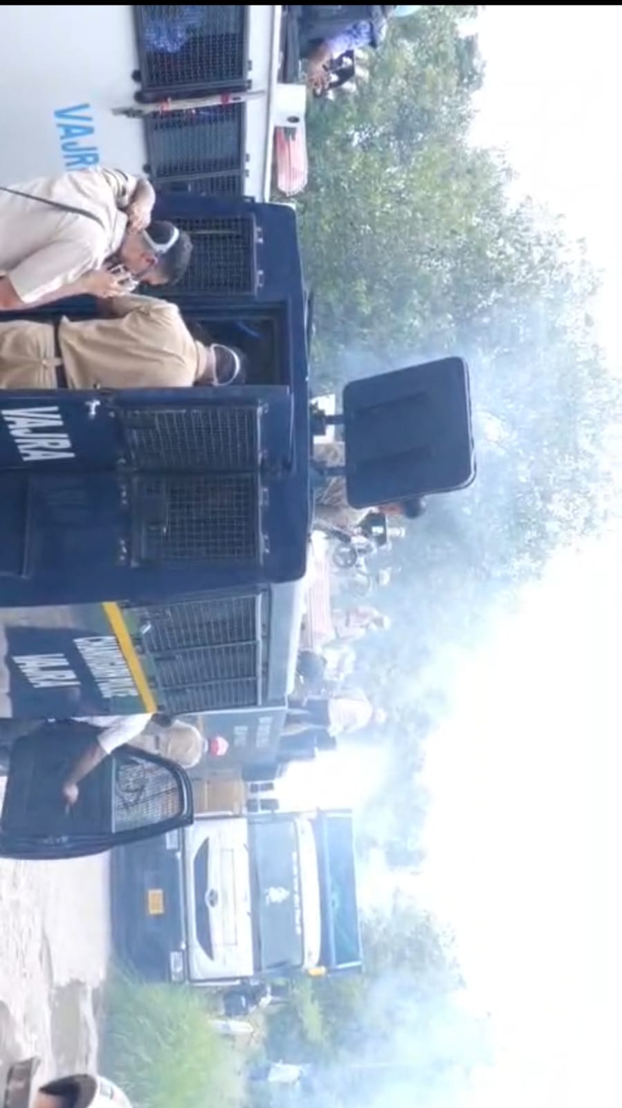 Mohali: गवर्नर हाउस कूच पर पुलिस से भिड़े कौमी इंसाफ मोर्चे के समर्थक