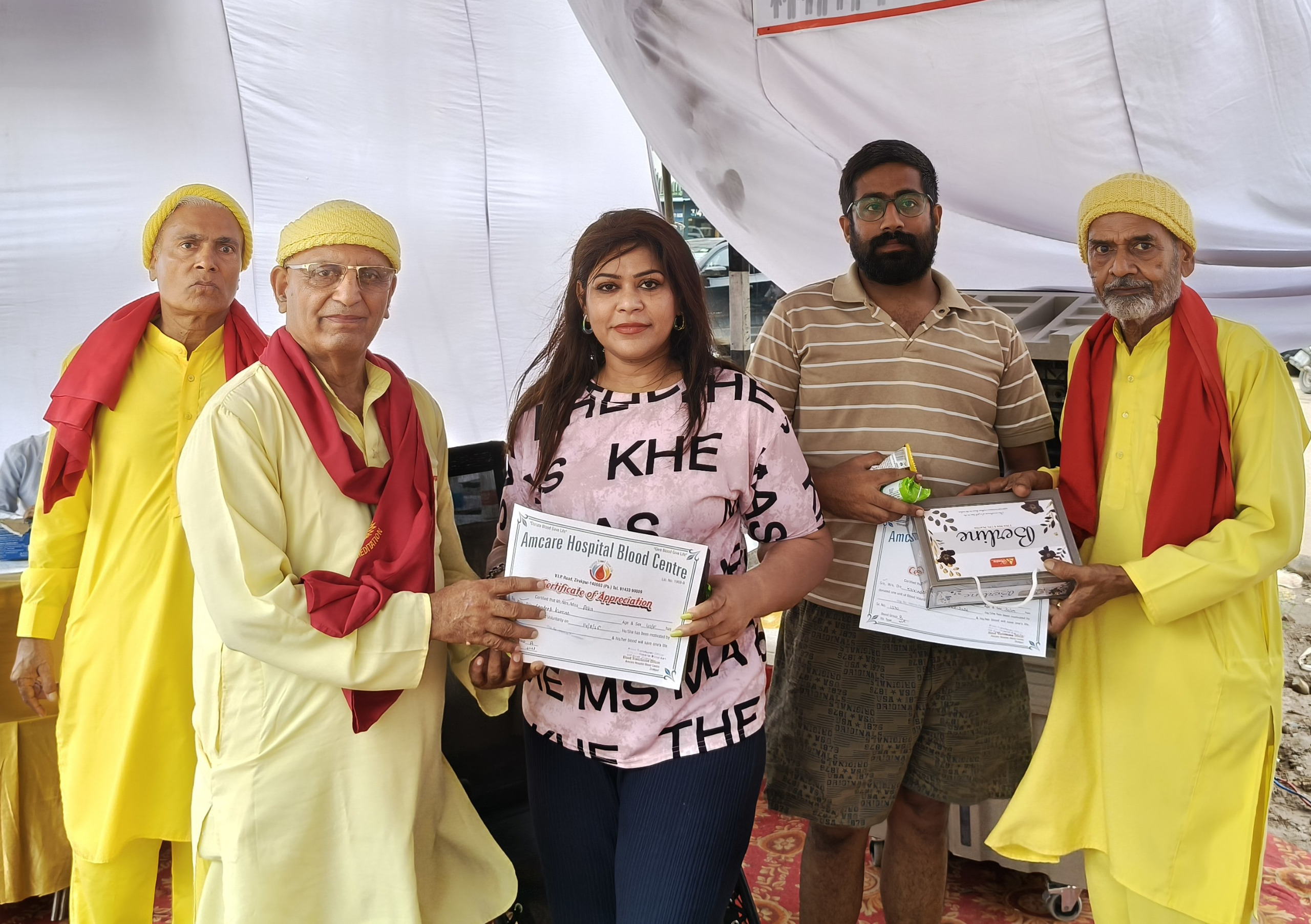 Zirakpur: आजादी के जश्न में सामाजिक सरोकार का संदेश, जीरकपुर में रक्तदान शिविर में जुटे लोग